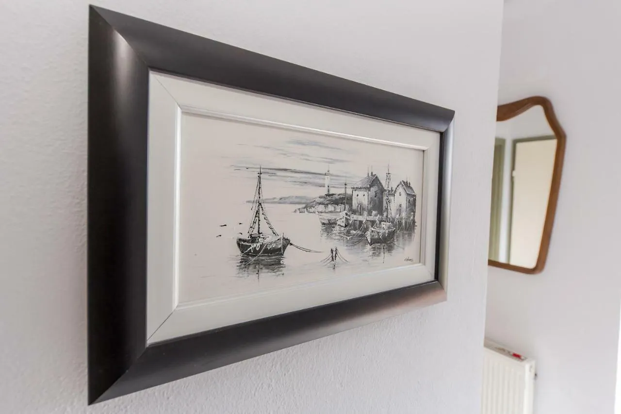 Apartments Mateo Trogir 0*,