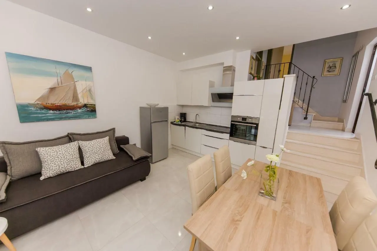 Apartments Mateo Trogir
