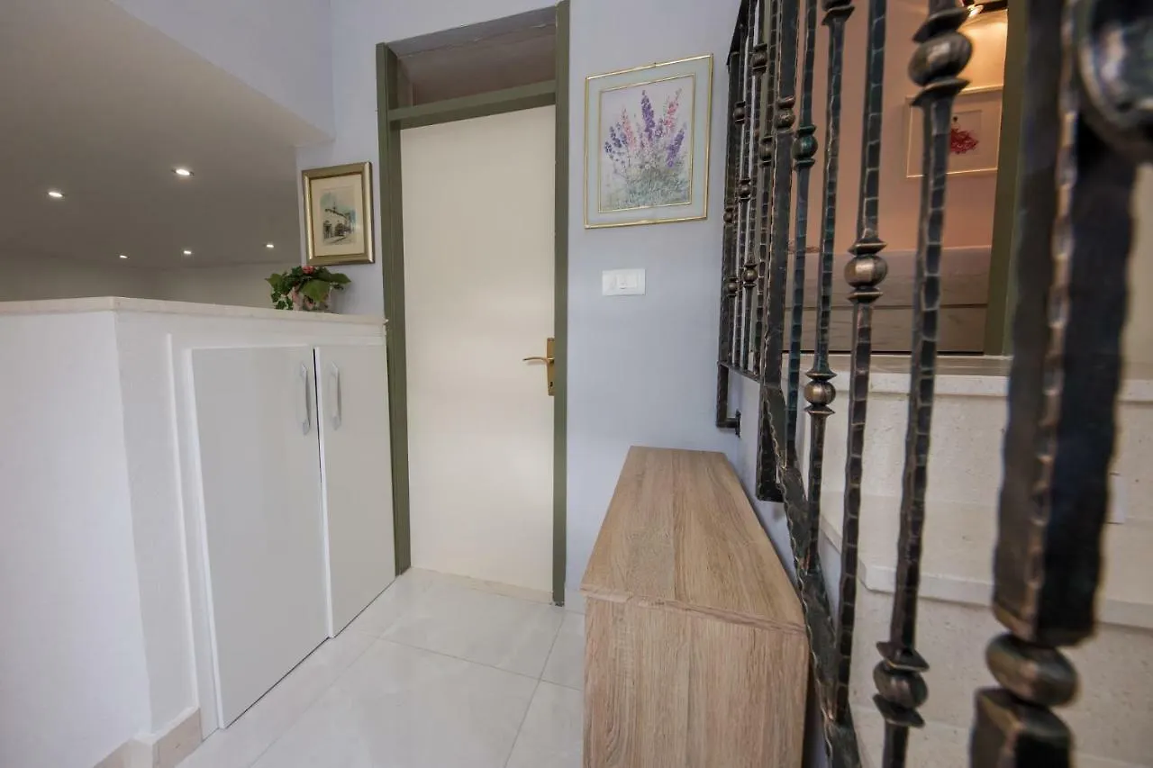 Apartments Mateo Trogir