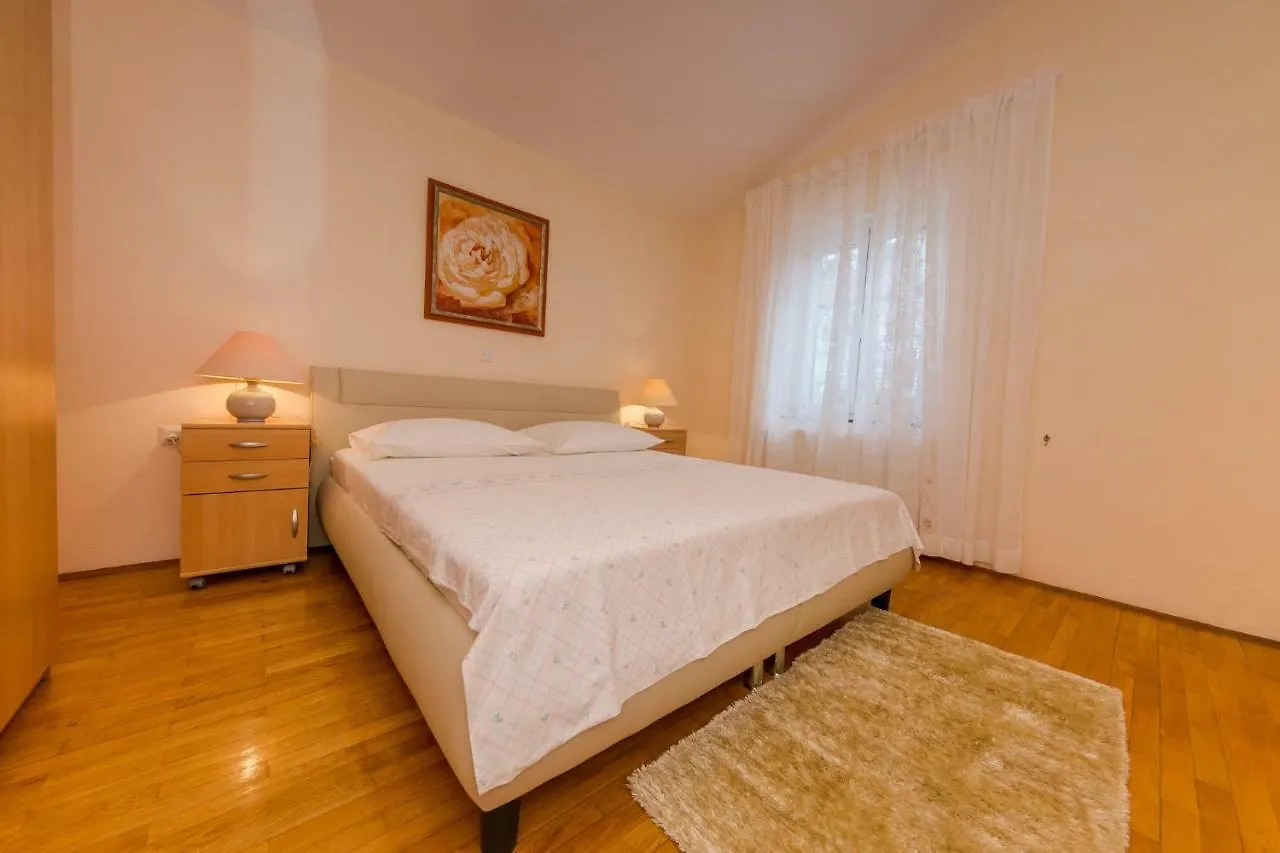Apartments Mateo Trogir