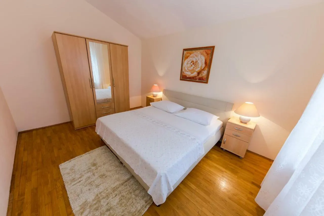 Apartments Mateo Trogir 0*,  Croatia